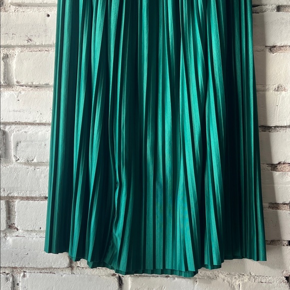 TWIK hunter Green Pleated Skirt midi elastic waist - Picture 3 of 7